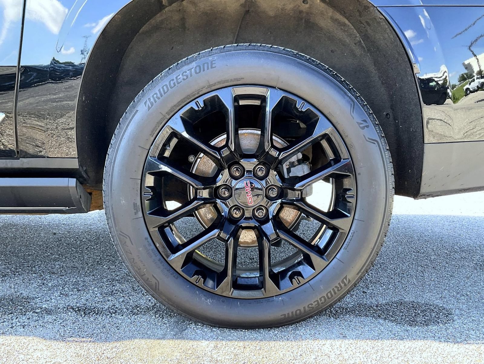 Certified 2022 GMC Yukon XL Denali w/ Denali Premium Package AWD/4WD image 24