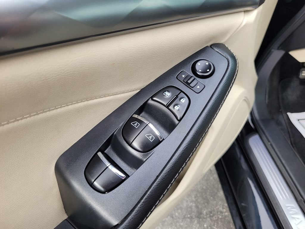 Used 2023 Nissan Maxima SV w/ Floor Mat Group image 26