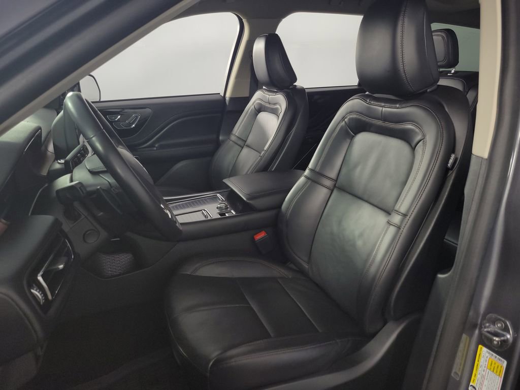 Used 2023 Lincoln Aviator Reserve w/ Elements Package Plus image 11