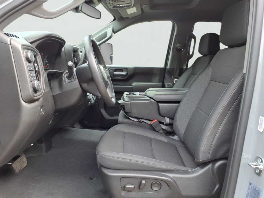 Certified 2025 Chevrolet Silverado 2500 Custom w/ Custom Value Package AWD/4WD image 16