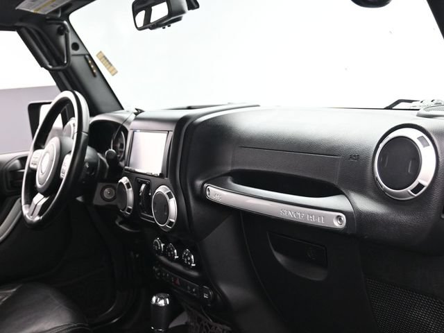 Used 2017 Jeep Wrangler Unlimited Rubicon AWD/4WD image 27