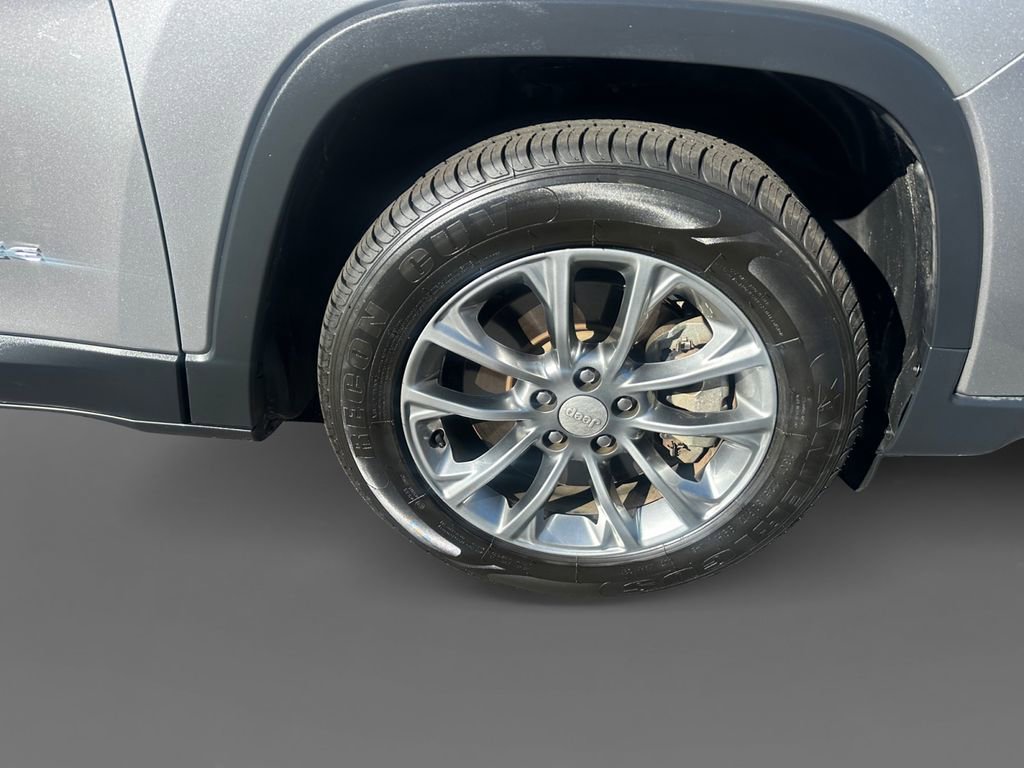 Certified 2021 Jeep Cherokee Latitude Lux image 10