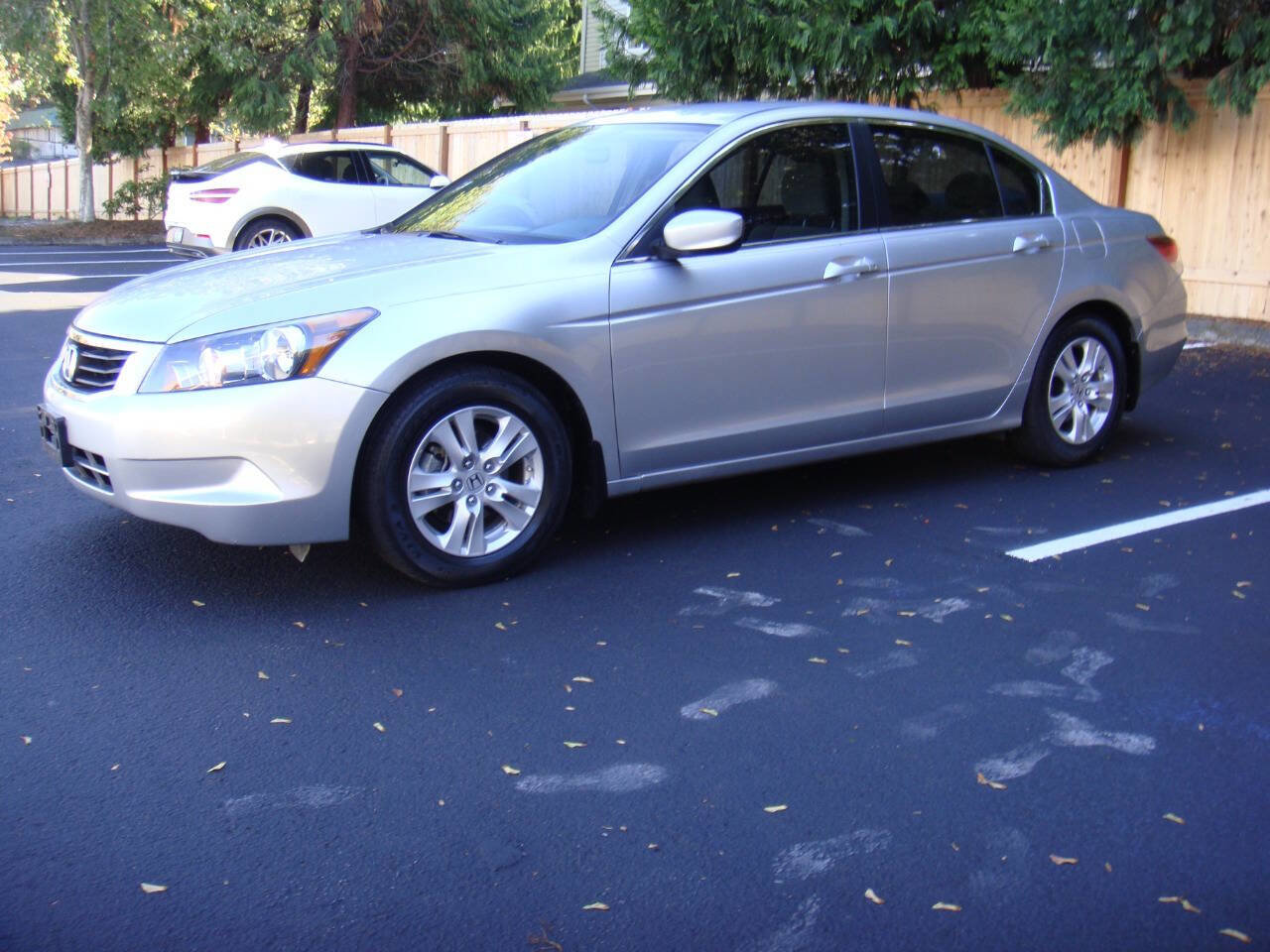 Used 2009 Honda Accord LX-P image 2