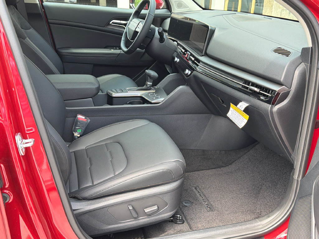 New 2026 Kia Sportage SX FWD image 11