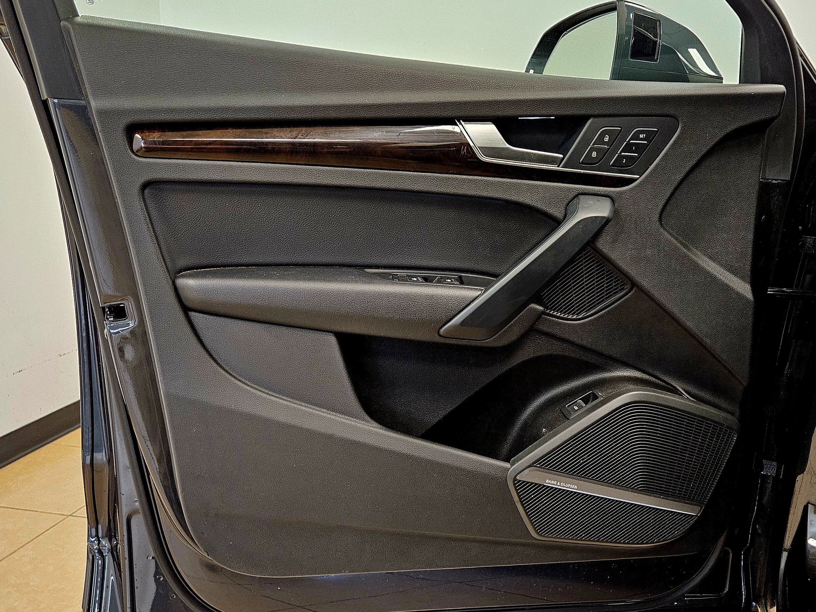 Used 2018 Audi Q5 2.0T Premium Plus w/ Premium Plus Package image 11