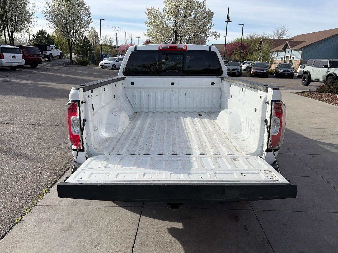 Used 2018 GMC Canyon SLE w/ SLE Convenience Package image 24