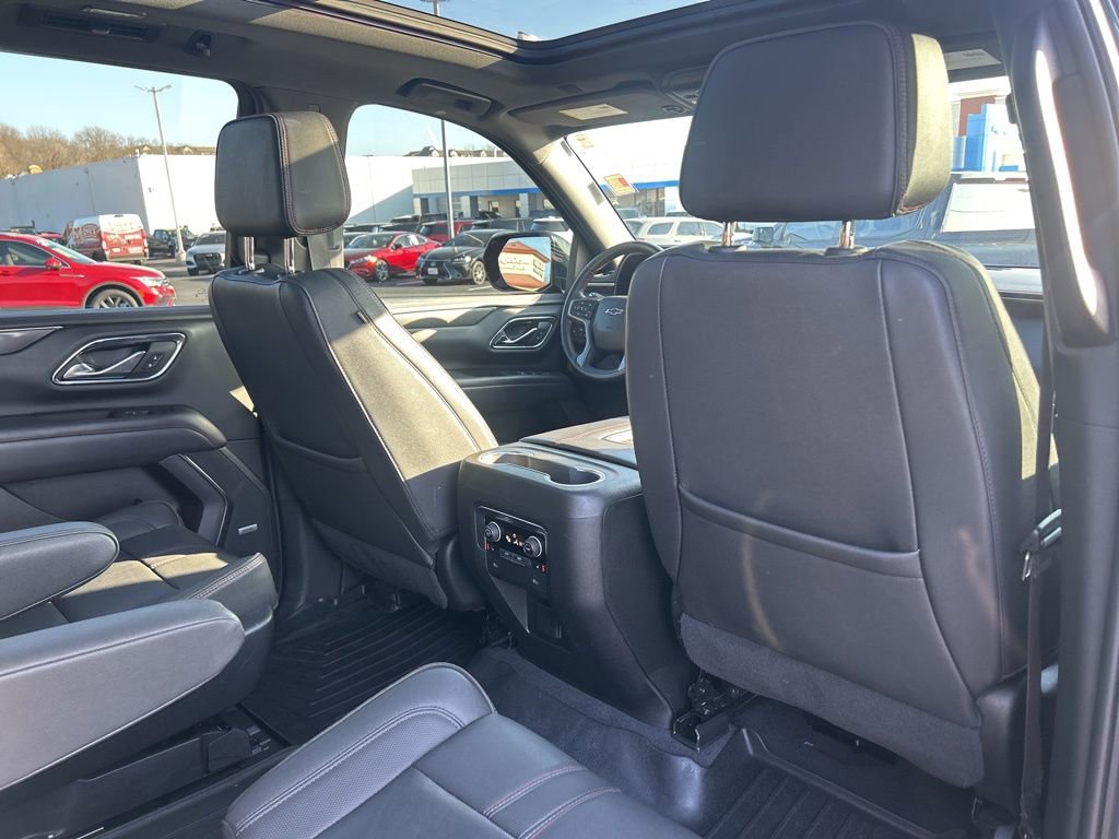 Used 2022 Chevrolet Suburban RST w/ Luxury Package image 46