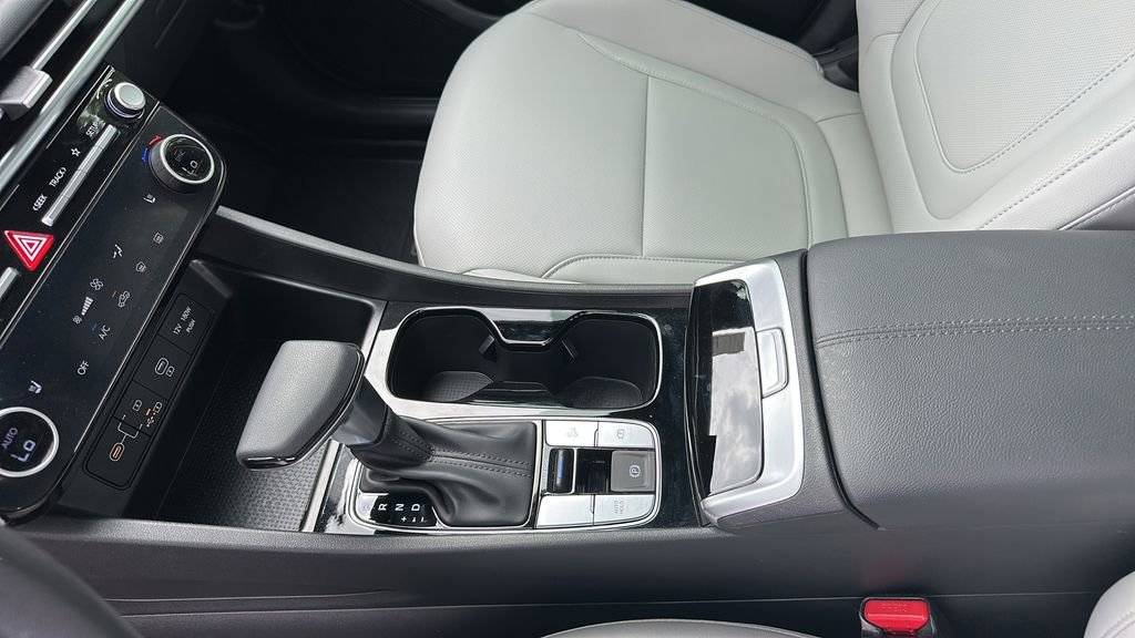 Used 2025 Hyundai Santa Cruz SEL image 27