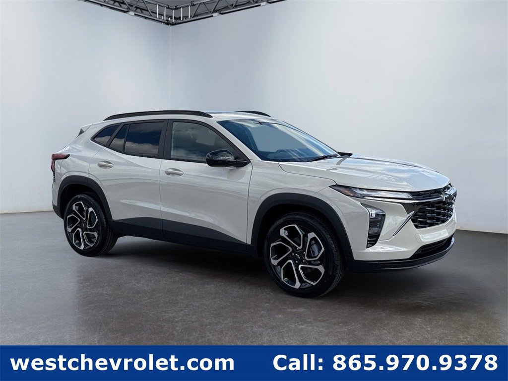 New 2026 Chevrolet Trax RS w/ Sunroof Package