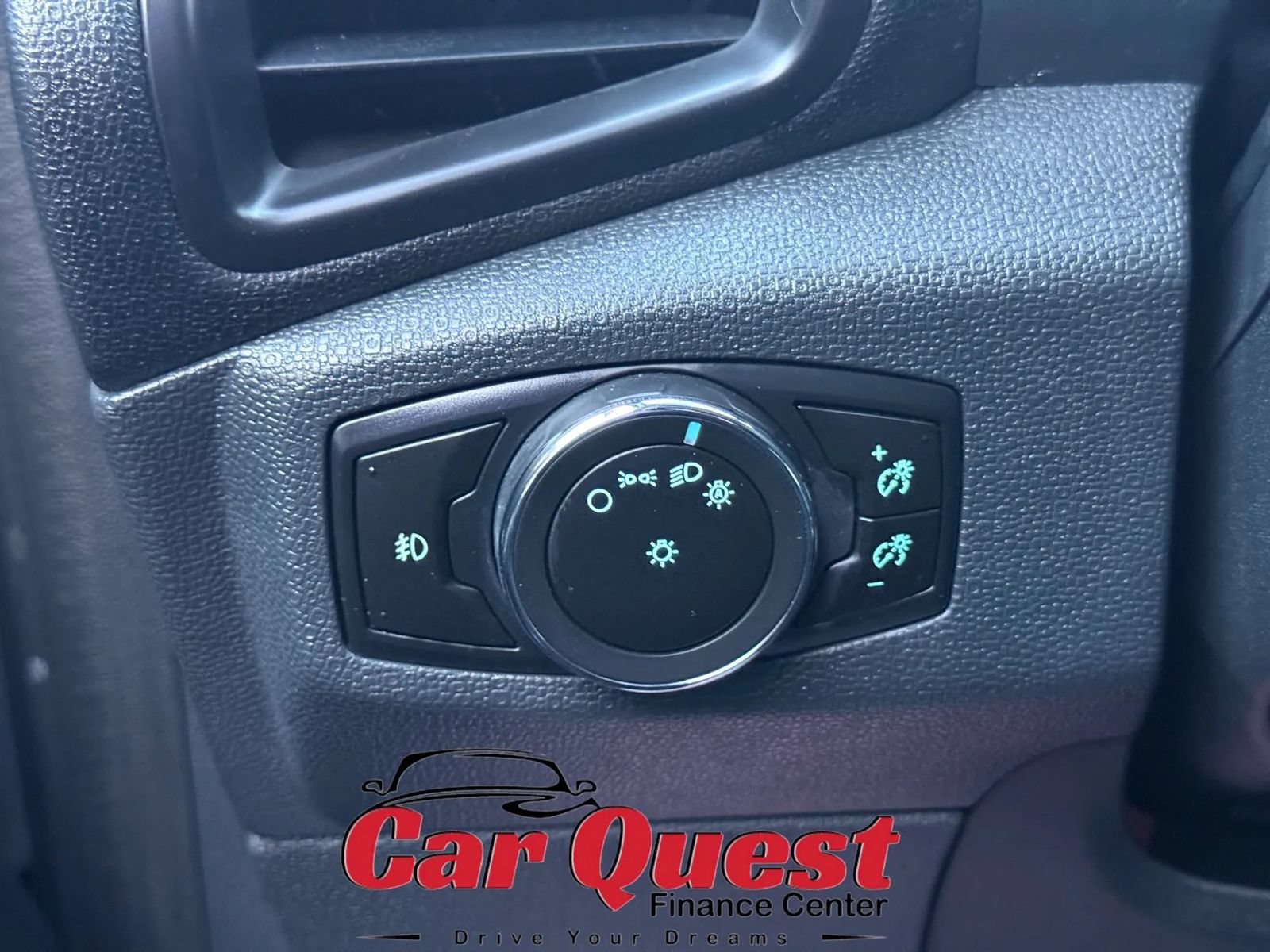 Used 2019 Ford EcoSport SES AWD/4WD image 28