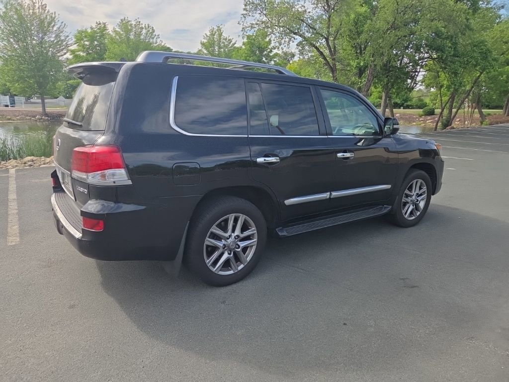 Used 2014 Lexus LX 570 4WD image 22