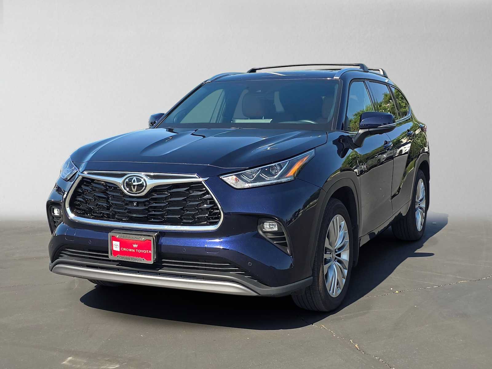 Certified 2026 Toyota Highlander Platinum AWD/4WD image 7