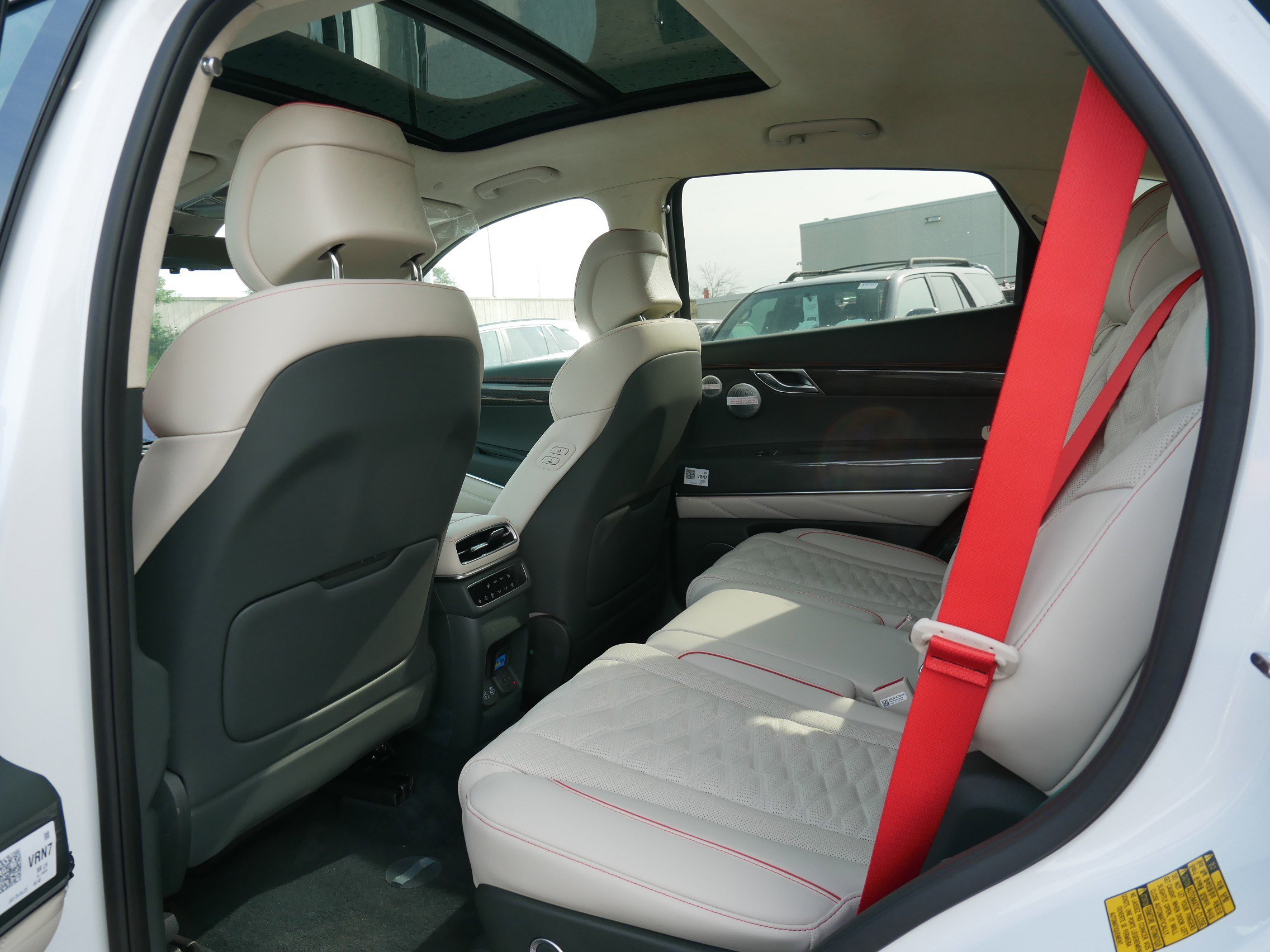 New 2025 Genesis GV80 3.5T e-SC image 5