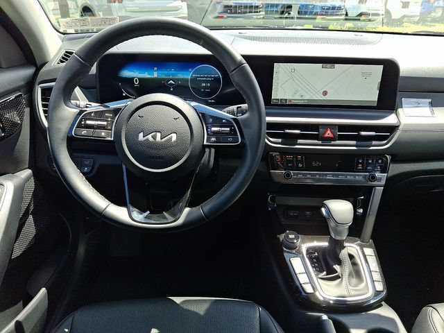 Certified 2026 Kia Seltos EX w/ EX Sunroof Package AWD/4WD image 11