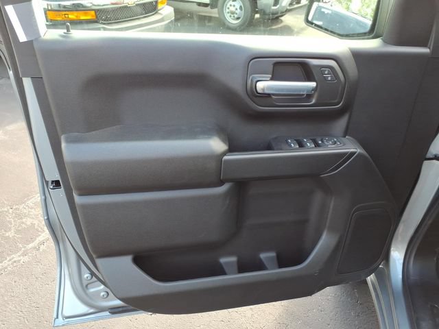 New 2026 Chevrolet Silverado 1500 Custom w/ Turbomax Blackout Package AWD/4WD image 11