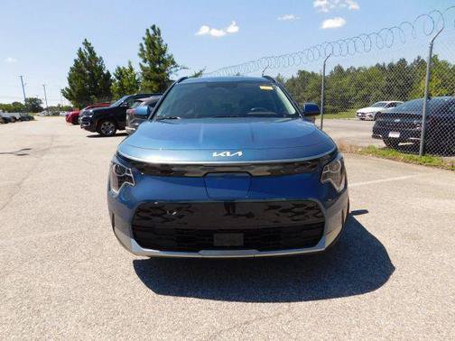 Used 2023 Kia Niro Wind FWD image 3