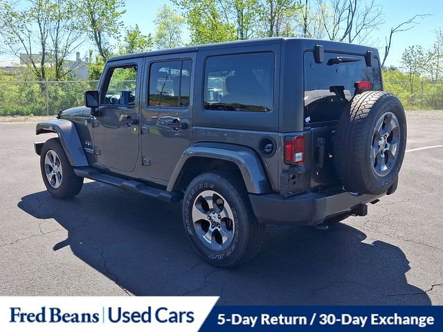 Used 2017 Jeep Wrangler Unlimited Sahara w/ Connectivity Group AWD/4WD image 7