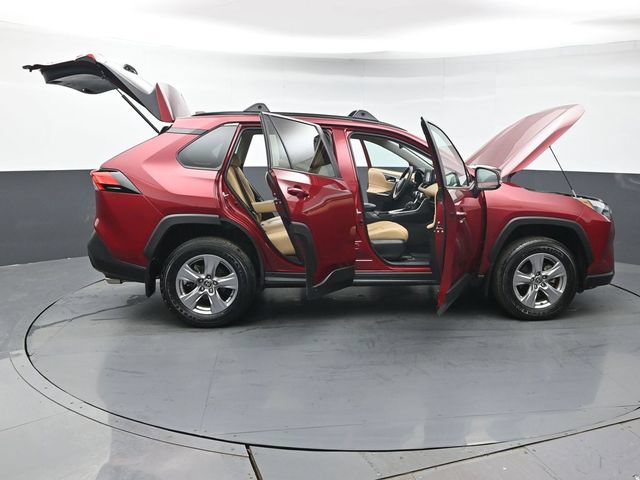 Certified 2022 Toyota RAV4 XLE AWD/4WD image 50