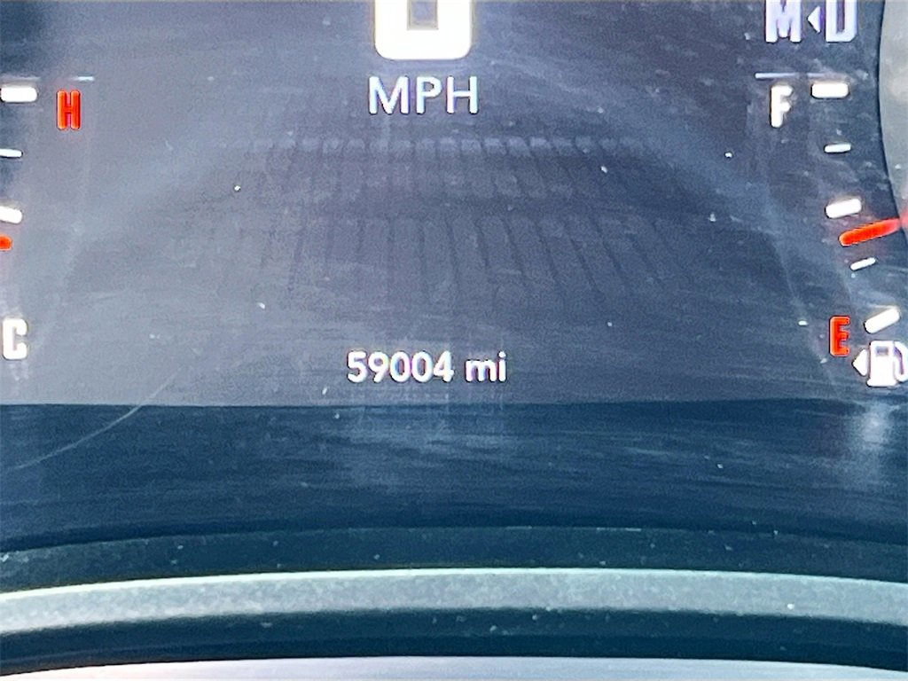 Used 2018 Dodge Challenger SXT w/ Blacktop Package image 12