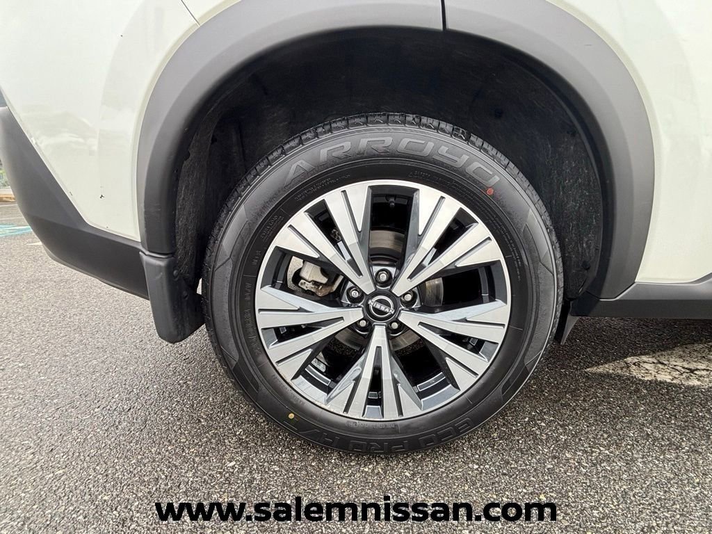 Certified 2023 Nissan Rogue SV w/ SV Premium B Package image 22