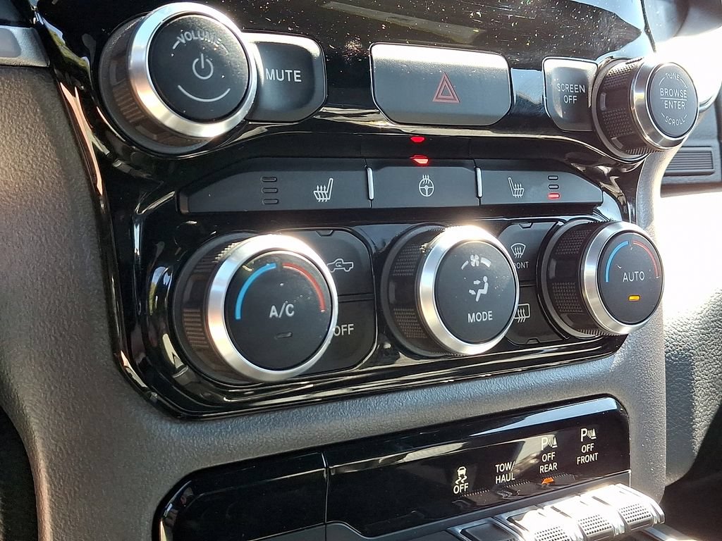 Used 2021 RAM 1500 Big Horn AWD/4WD image 15