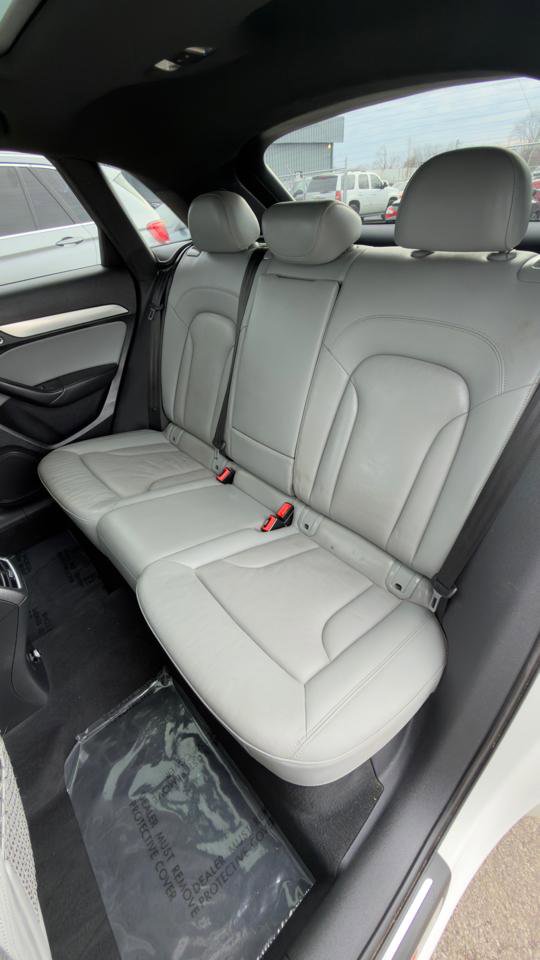 Used 2018 Audi Q3 2.0T Premium w/ Convenience Package AWD/4WD image 41