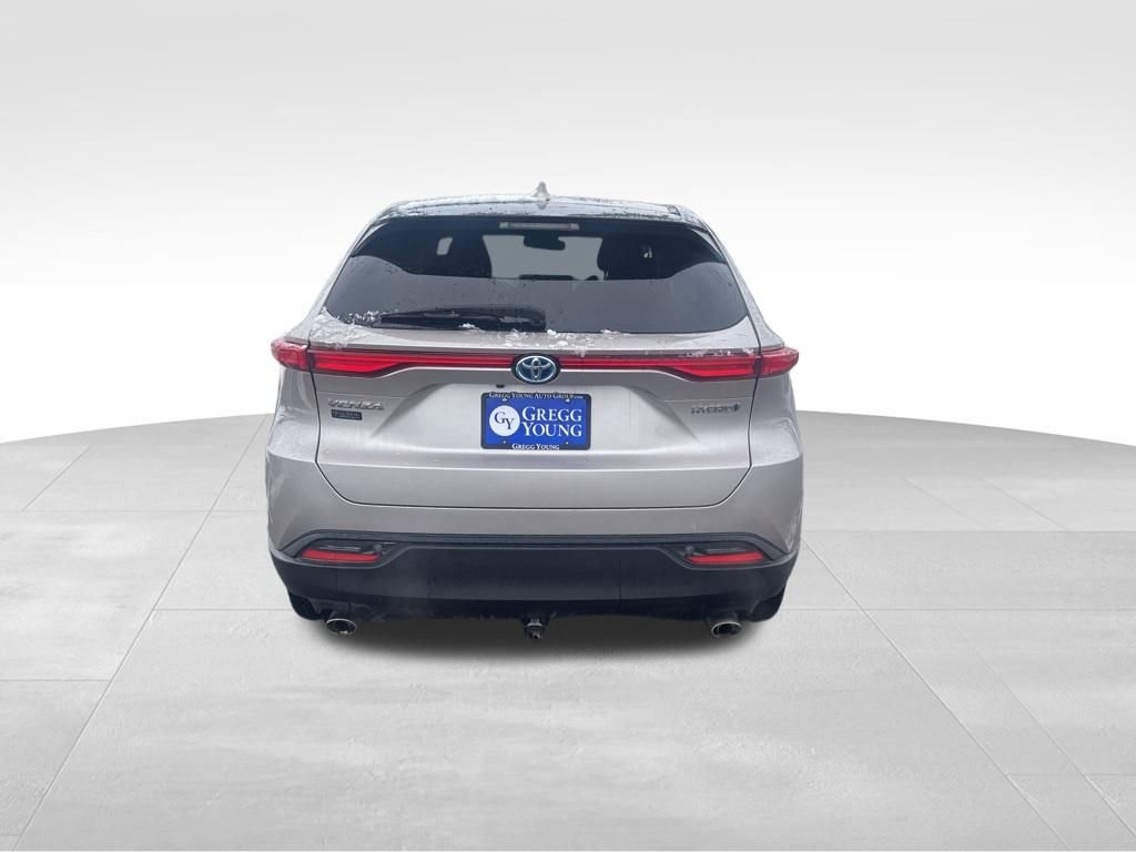 Used 2021 Toyota Venza XLE image 4