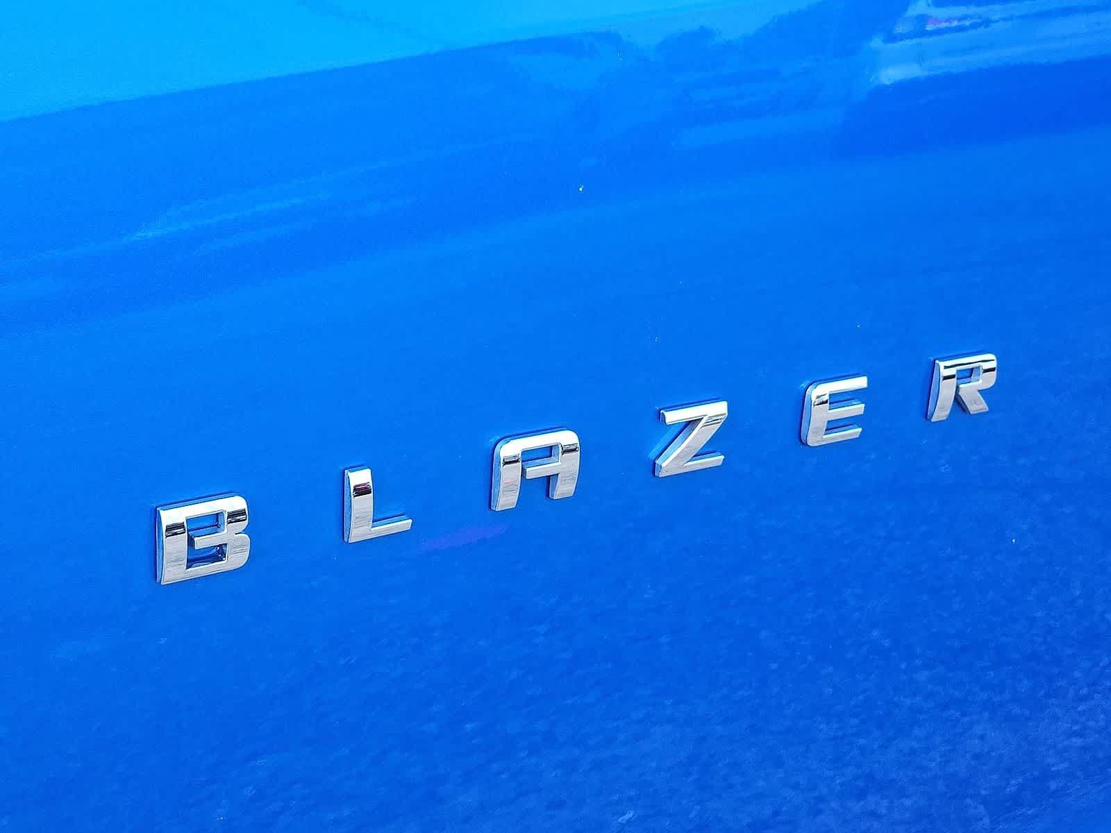 Used 2025 Chevrolet Blazer LT w/ Convenience Package FWD image 36