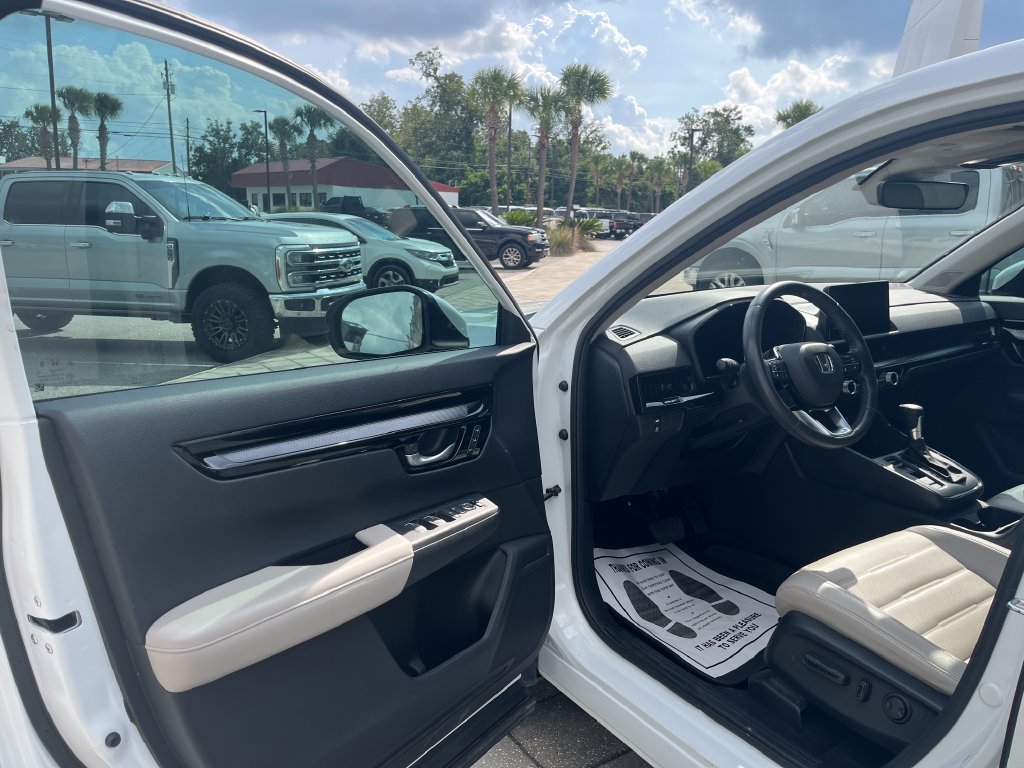 Used 2023 Honda CR-V EX-L image 9