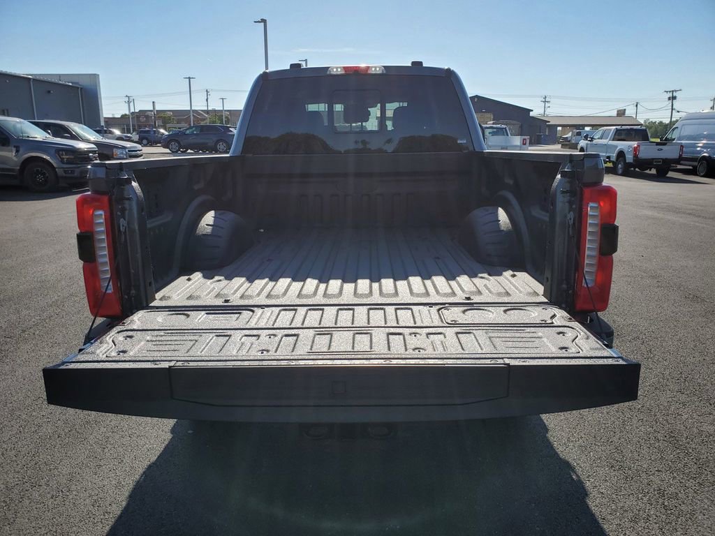 New 2026 Ford F350 Lariat w/ Black Appearance Package AWD/4WD image 6