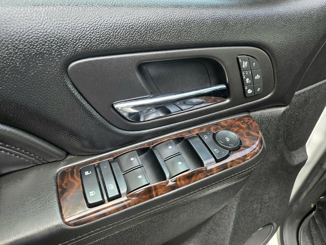 Used 2013 GMC Sierra 3500 Denali image 25