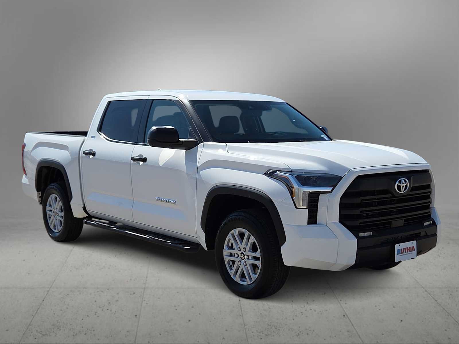 Used 2024 Toyota Tundra SR5 AWD/4WD image 2