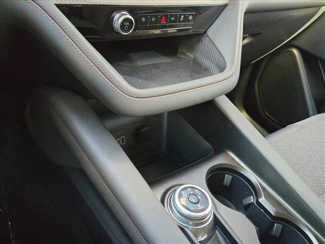 New 2026 Ford Explorer Active RWD image 14