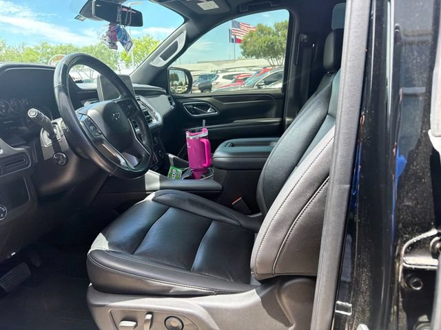 Used 2021 Chevrolet Tahoe Z71 w/ Luxury Package AWD/4WD image 13