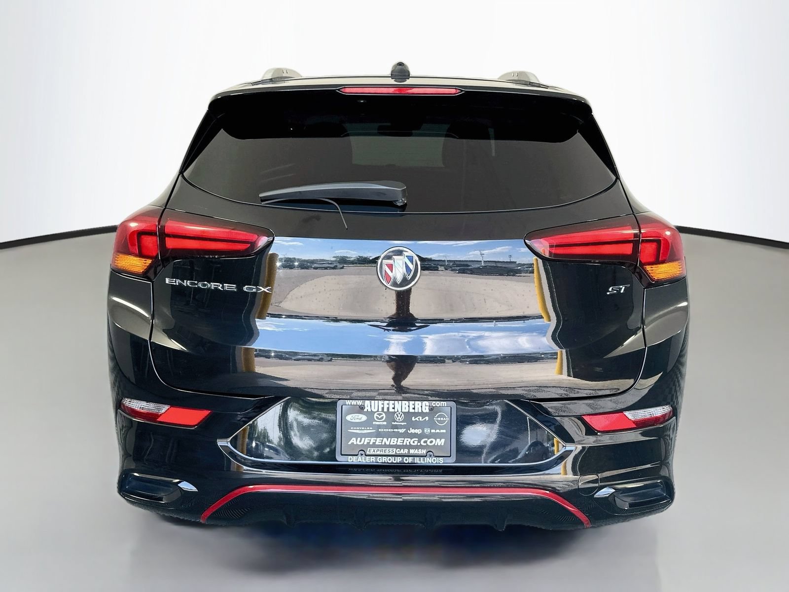 Used 2021 Buick Encore GX Preferred w/ Sport Touring Package FWD image 6