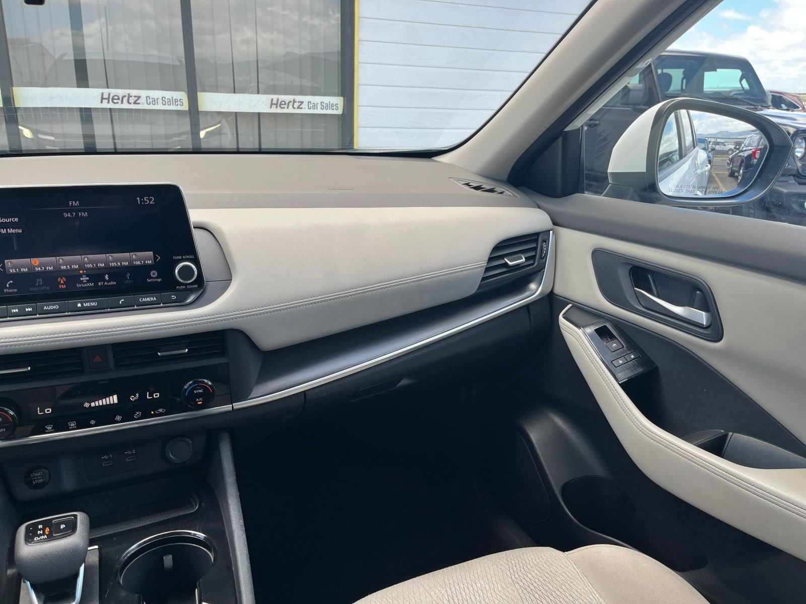 Used 2025 Nissan Rogue SV FWD image 36