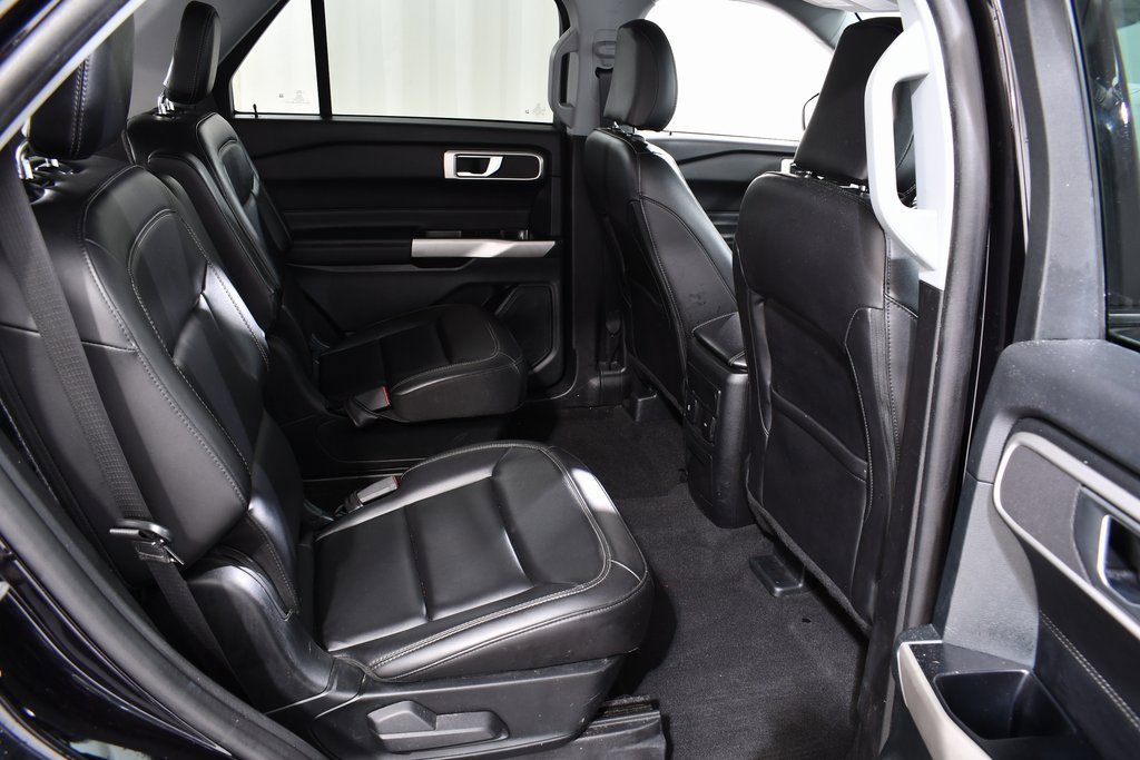 Used 2023 Ford Explorer XLT w/ Equipment Group 202A image 19