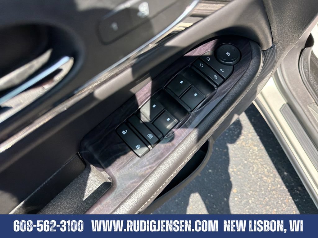Used 2017 Buick Enclave Premium w/ Experience Buick Package AWD/4WD image 11