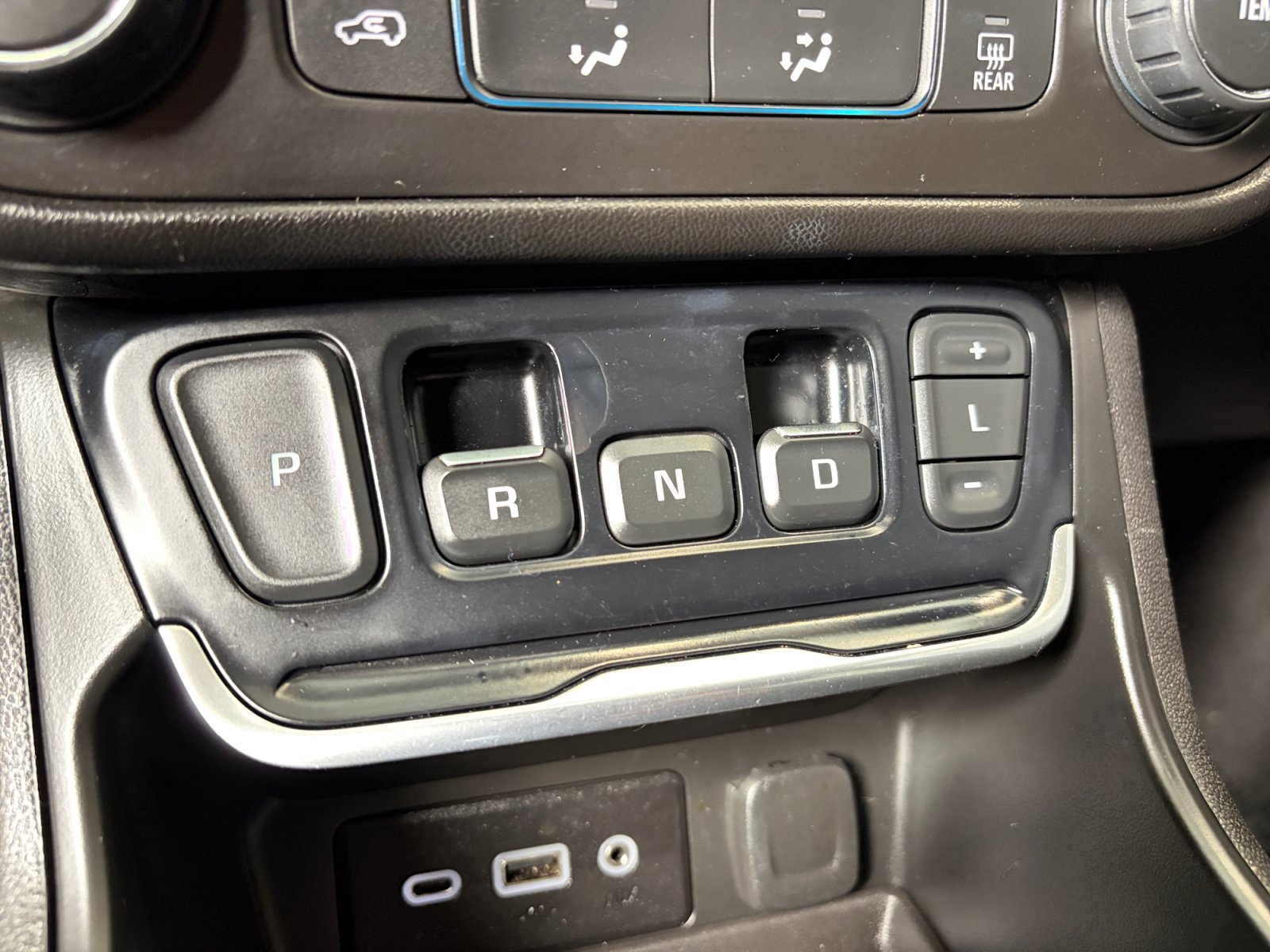 Used 2018 GMC Terrain SLE FWD image 26