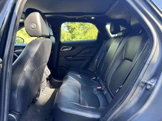 Used 2019 Jaguar F-PACE Premium image 16