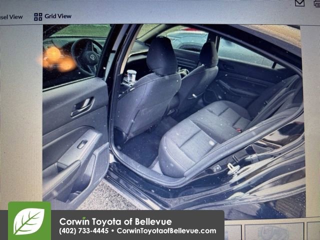 Used 2025 Nissan Altima 2.5 SV image 12