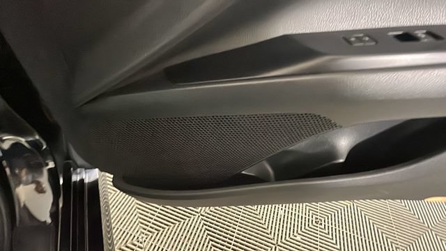 Used 2019 Toyota Camry LE FWD image 30