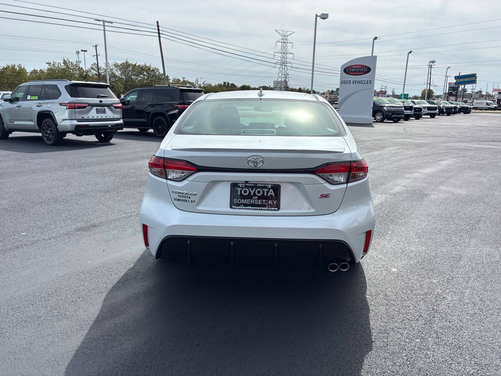 New 2027 Toyota Corolla SE FWD image 7