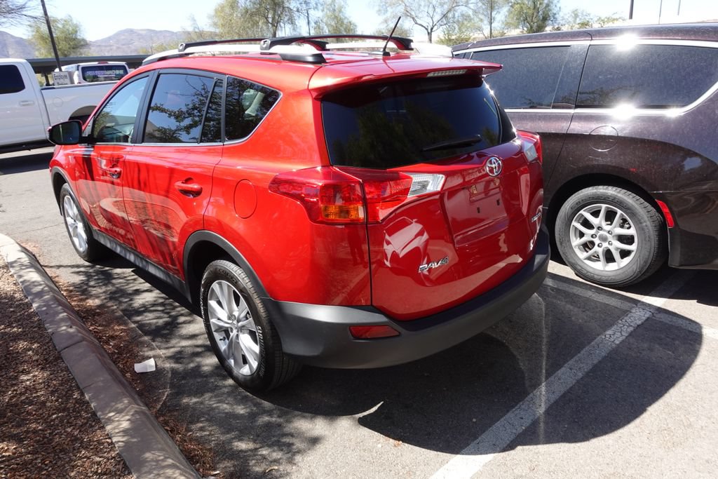Used 2015 Toyota RAV4 Limited FWD video 1