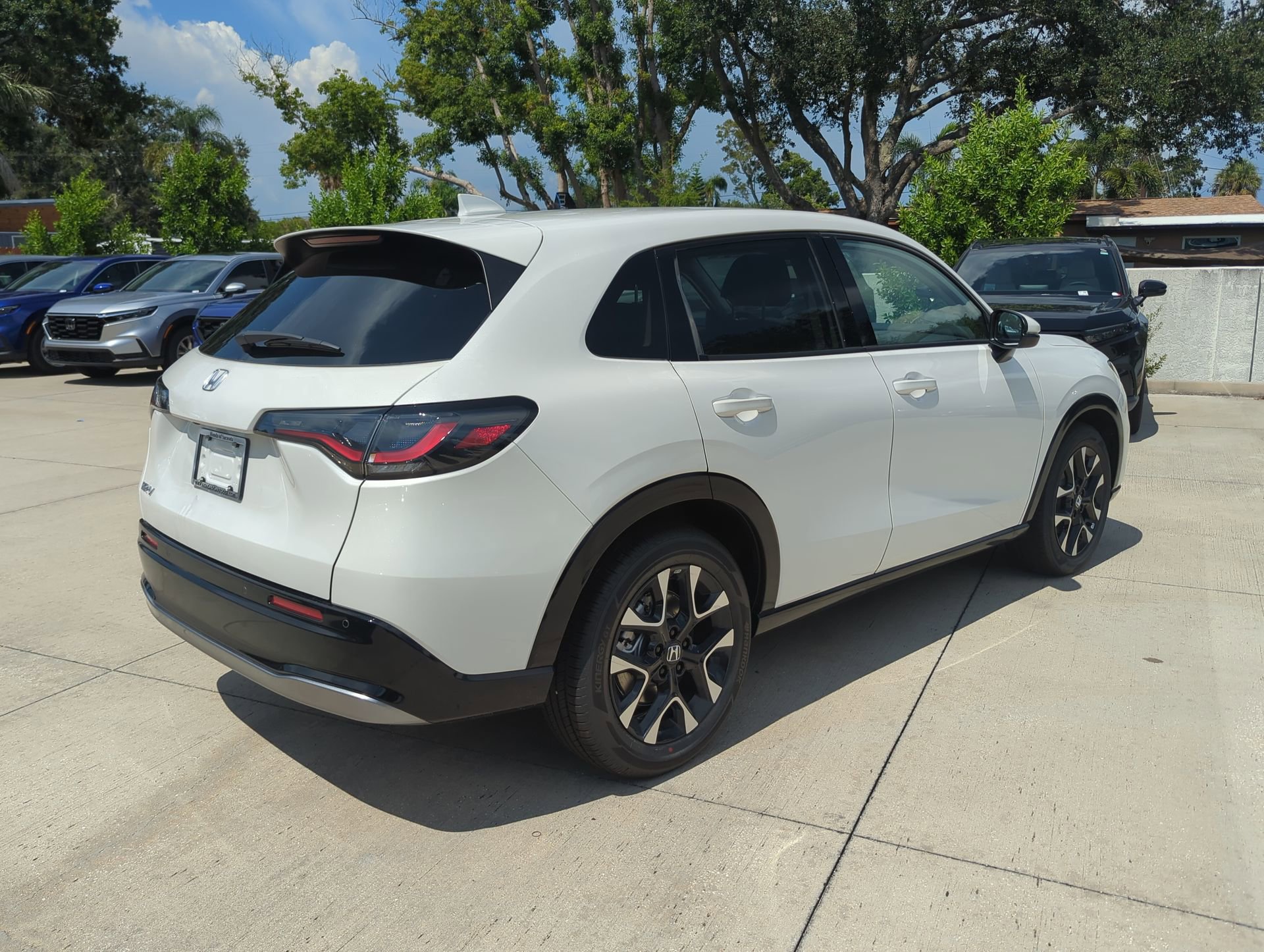 New 2027 Honda HR-V EX-L image 6
