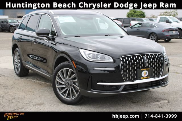 Used 2023 Lincoln Corsair Reserve FWD image 1