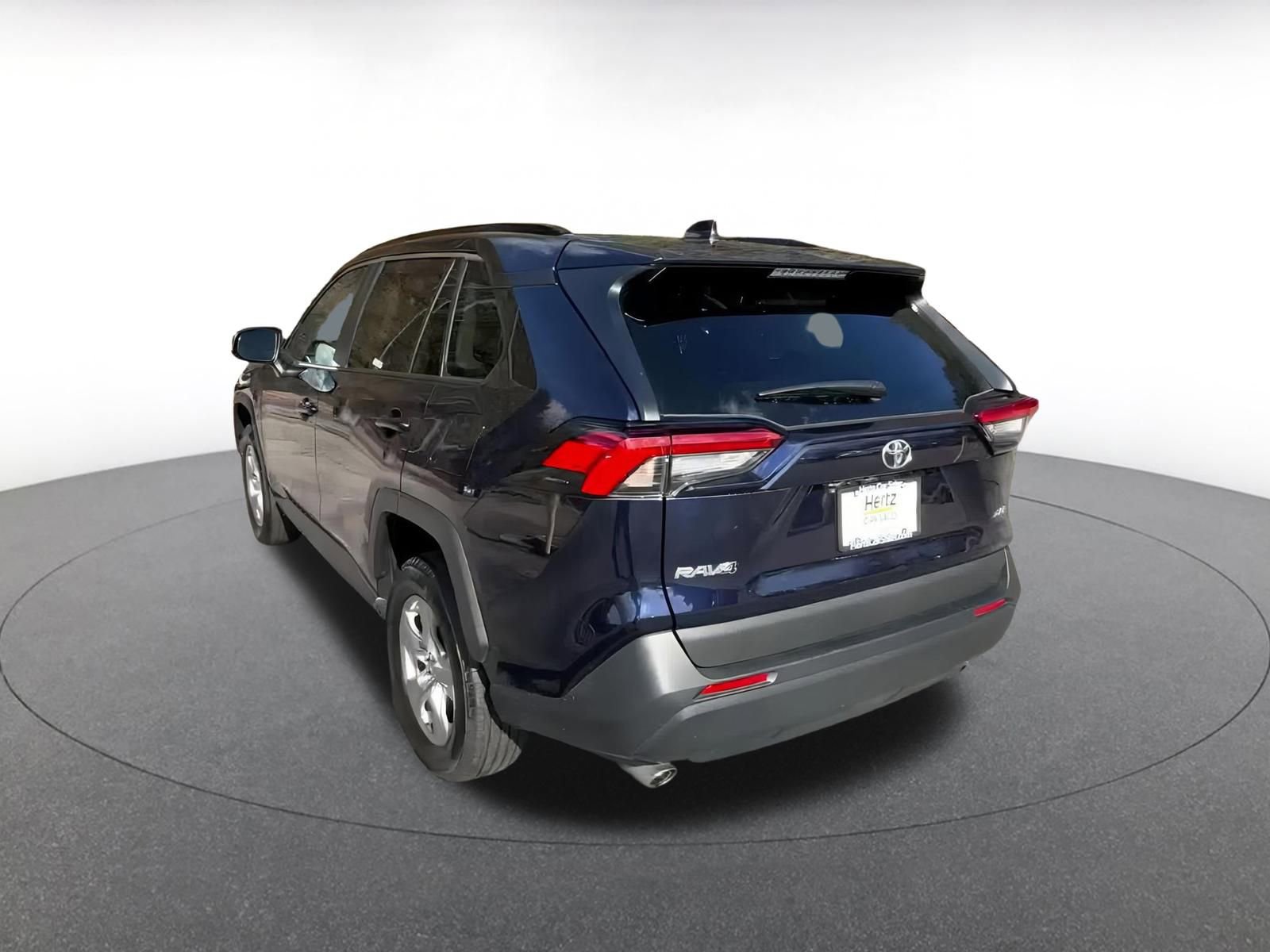 Used 2025 Toyota RAV4 XLE image 11