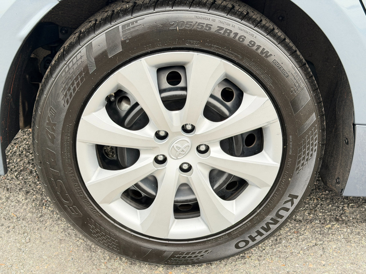 Used 2022 Toyota Corolla LE image 76