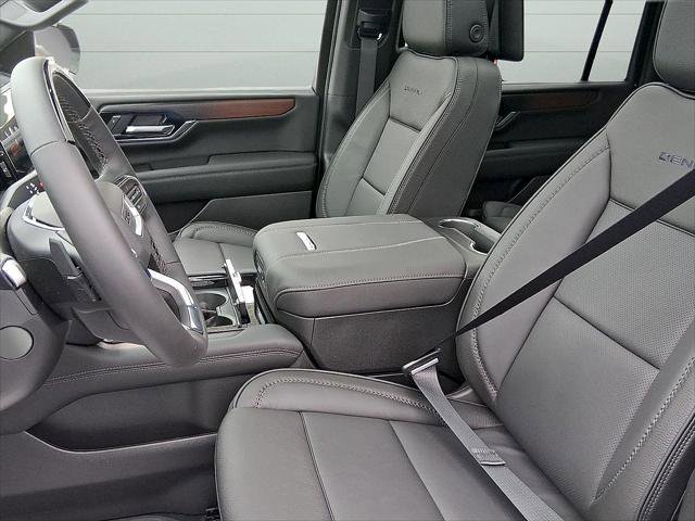New 2026 GMC Yukon XL Denali w/ Denali Reserve Package image 12