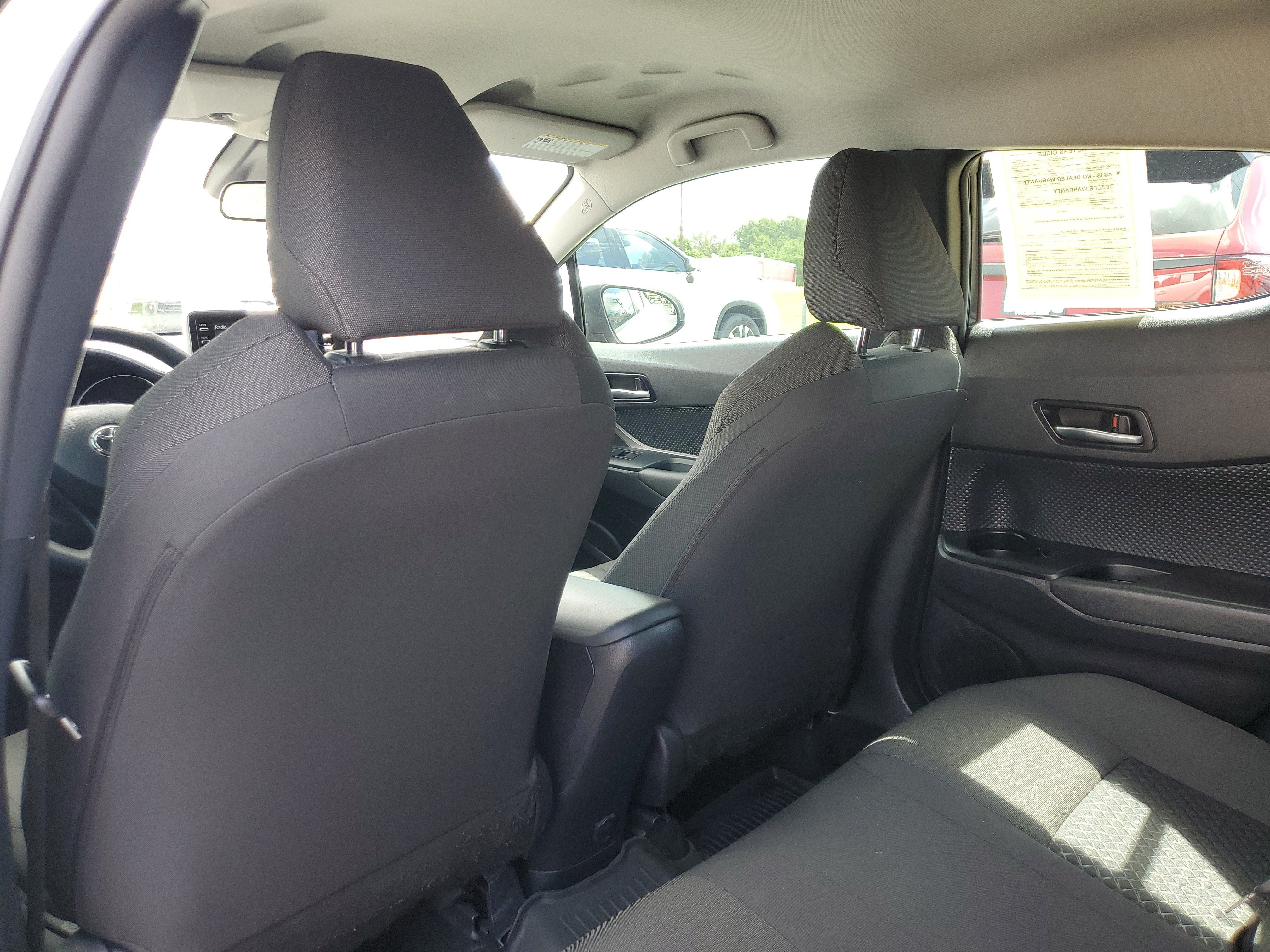 Used 2021 Toyota C-HR LE FWD image 11